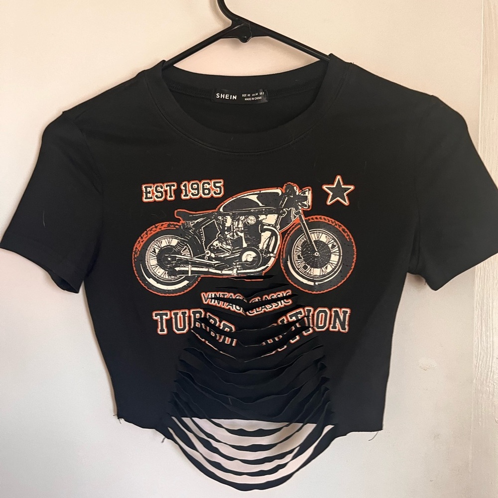 Cute crop top Xs never worn